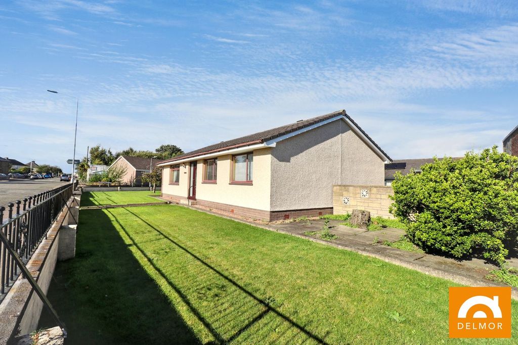 Property photo 3 of 28