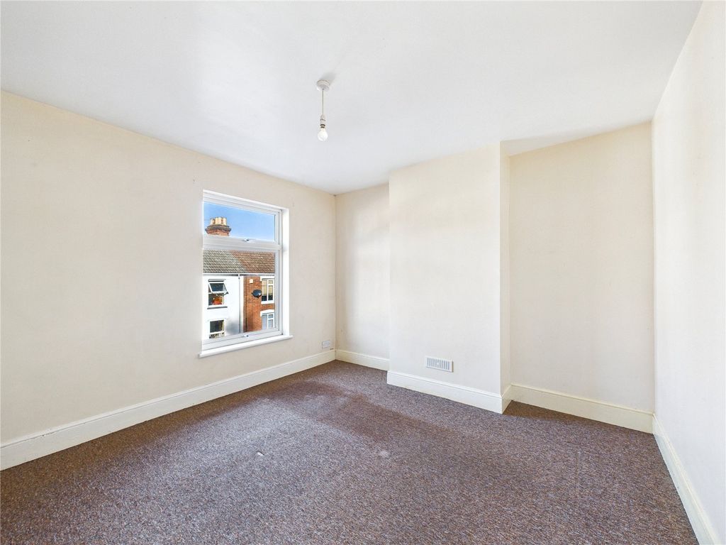 Property photo 3 of 8 Picture No. 05