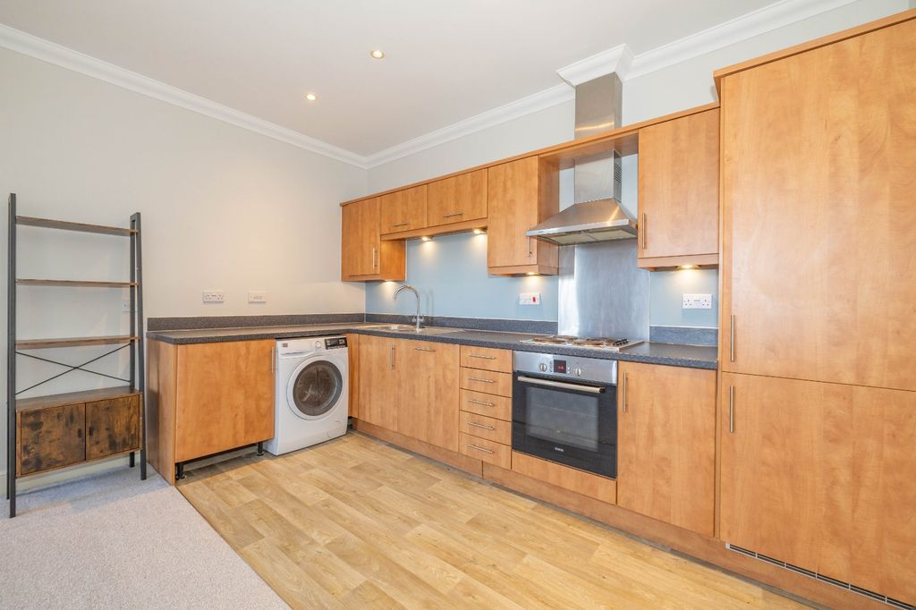 Property photo 3 of 8 Picture 3