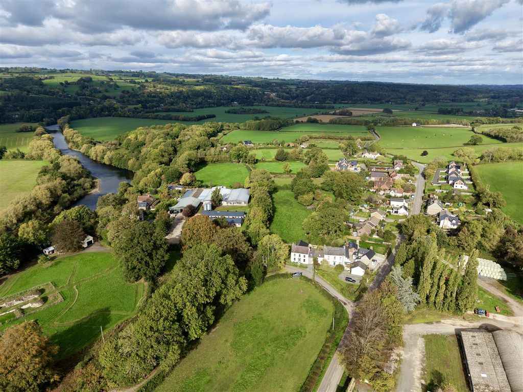 Property photo 2 of 18 Dji_Fly_20261008_144138_0625_1791466750104_Photo.J