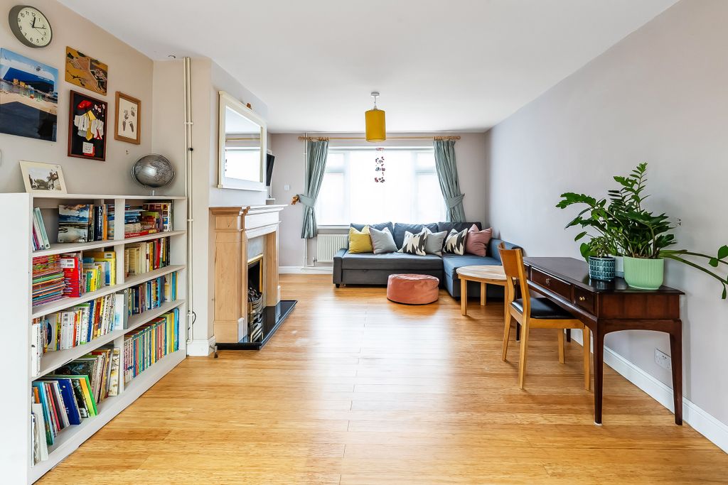 Property photo 2 of 27 Photo 2