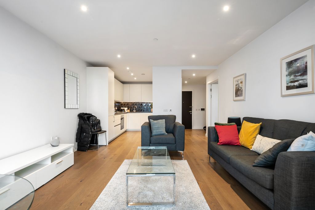 Property photo 3 of 8