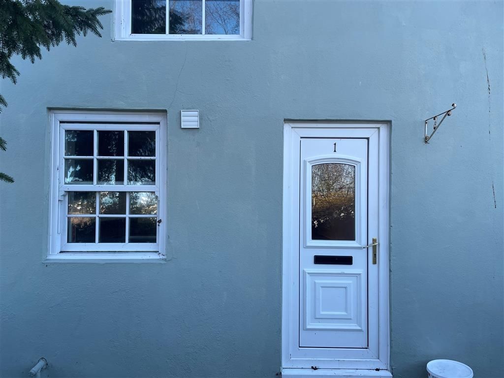 Property photo 1 of 9 Exterior