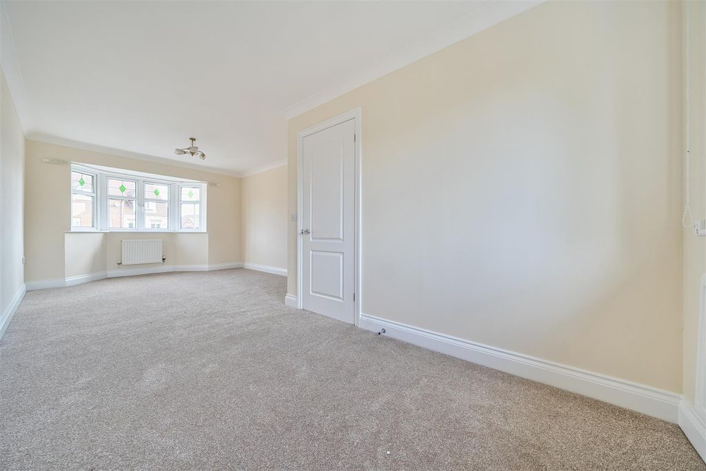 Property photo 3 of 17 1343543-1-68Aecc4Ba1F7d.Jpg