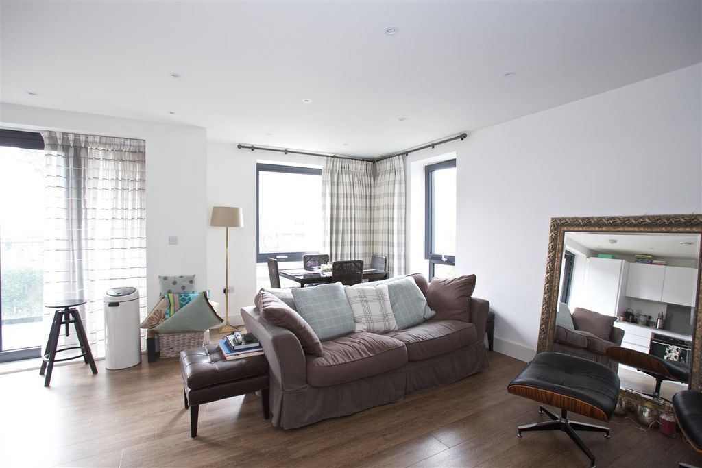 Property photo 2 of 12 3D3A2030.Jpg