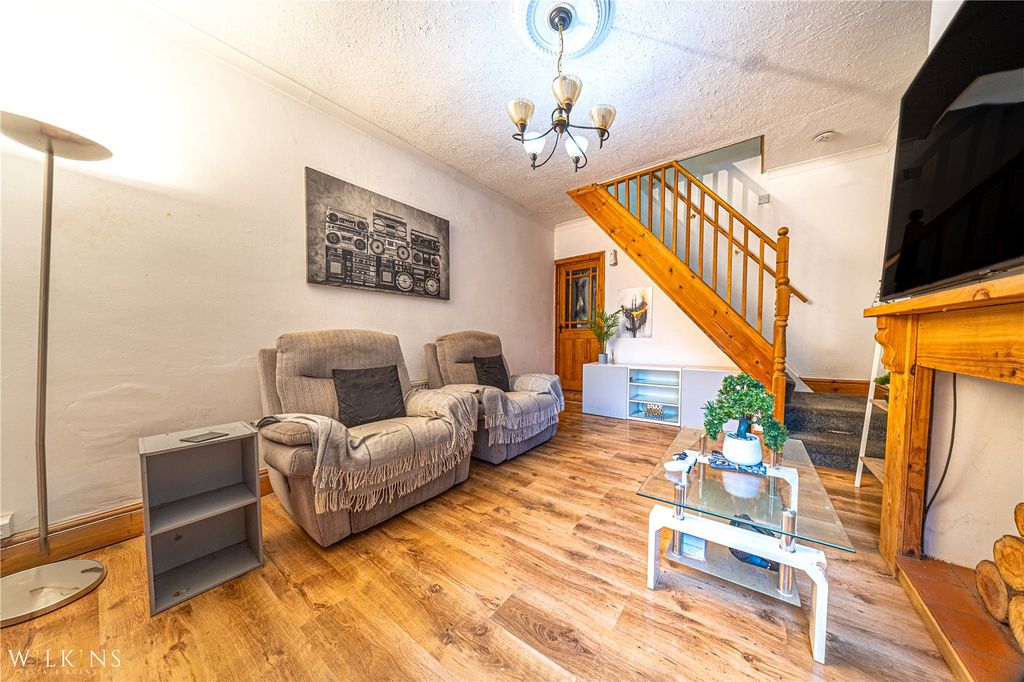 Property photo 3 of 25 Picture No. 04