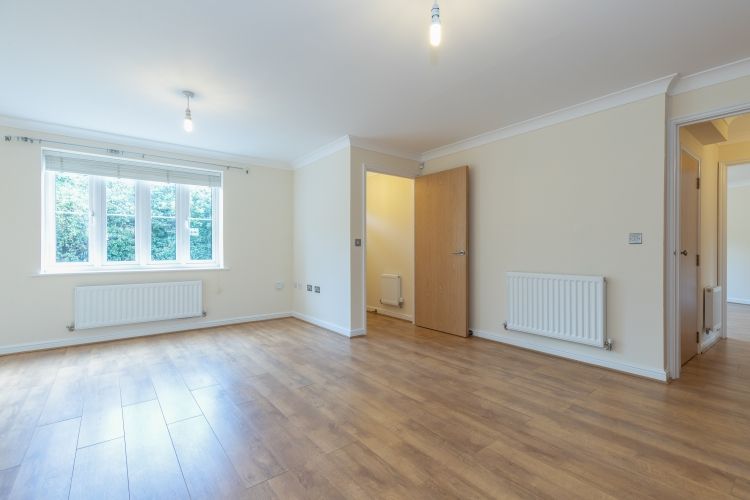 Property photo 2 of 8 205221