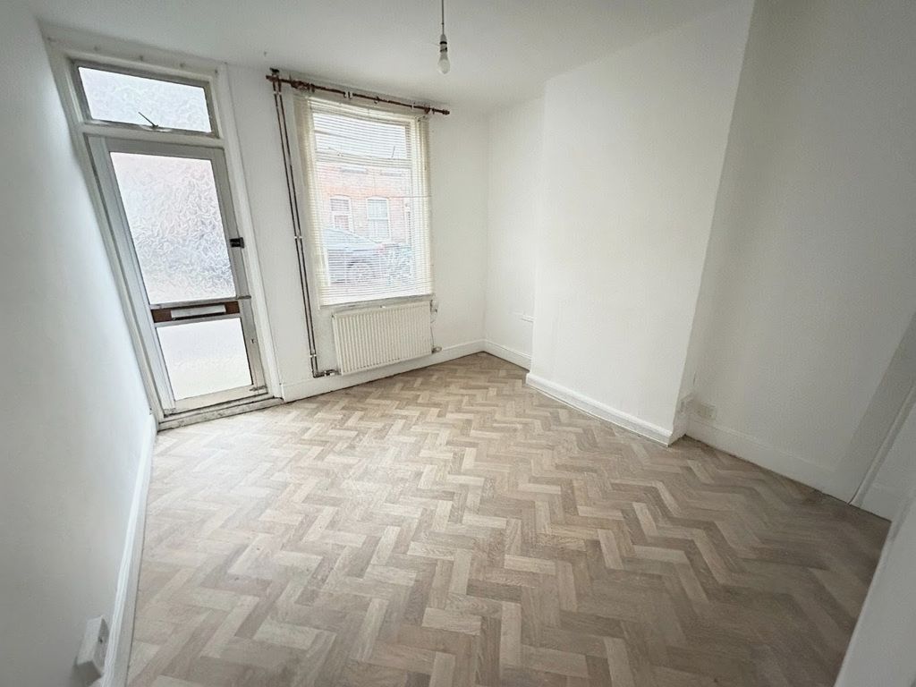 Property photo 2 of 11 3762562