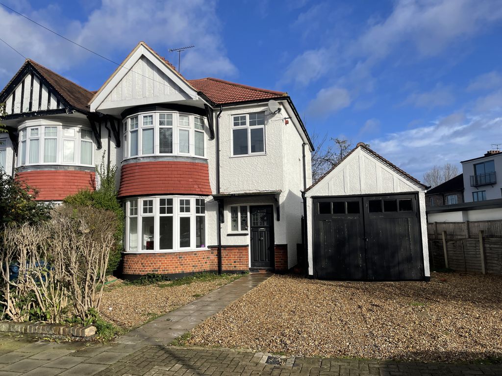 Property photo 1 of 17