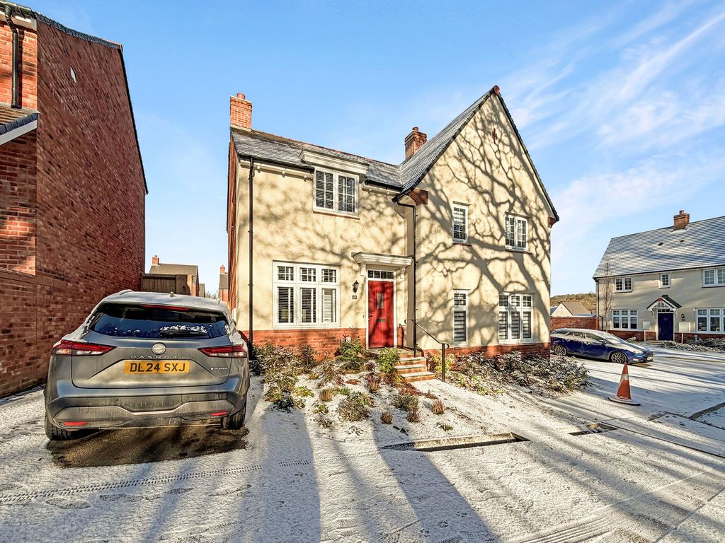 Property photo 1 of 28