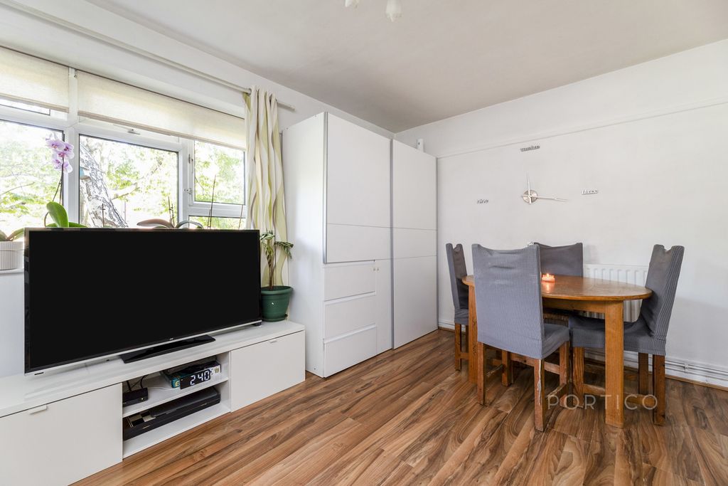 Property photo 2 of 20 Pbox-Img.Jpg