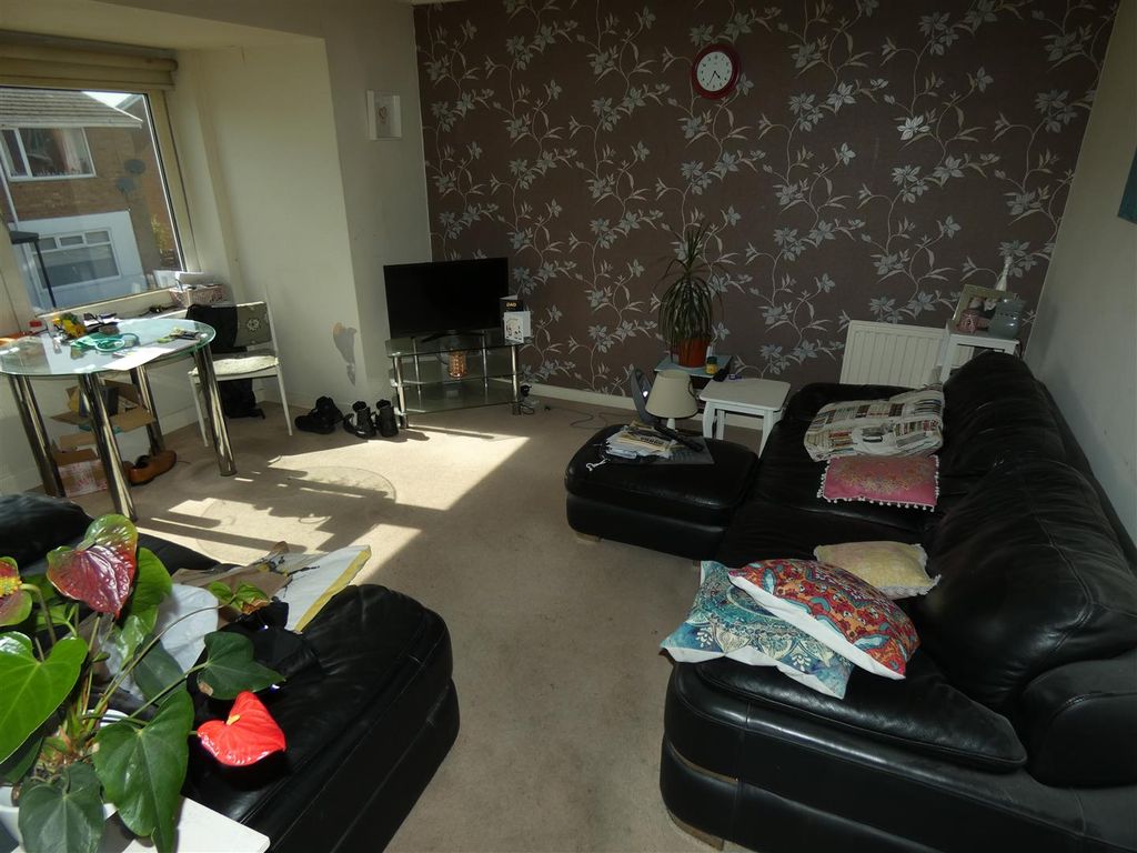Property photo 3 of 6 P1170753.Jpg