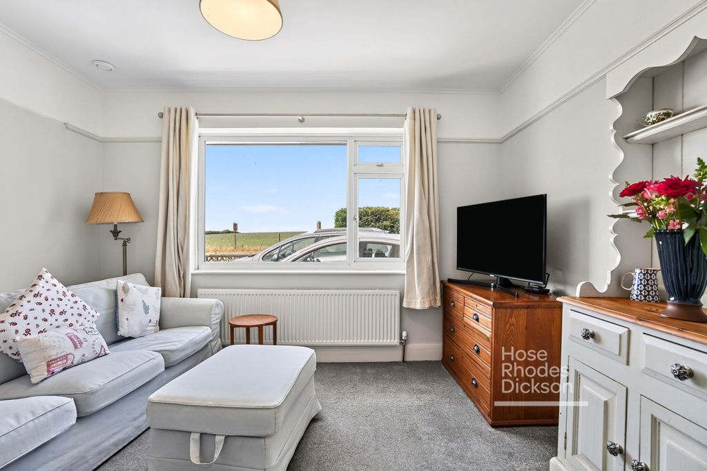 Property photo 3 of 20 Pbox-Img.Jpg