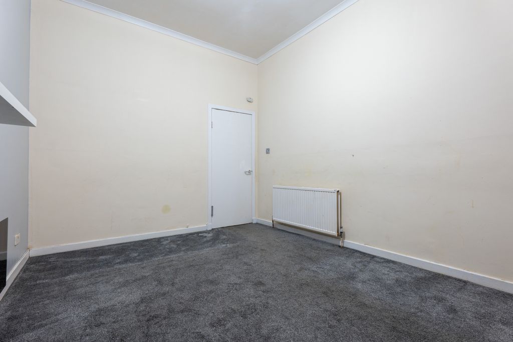 Property photo 3 of 14 A-4