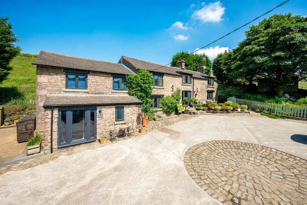 Property photo 2 of 49 Axe Edge Green Farm