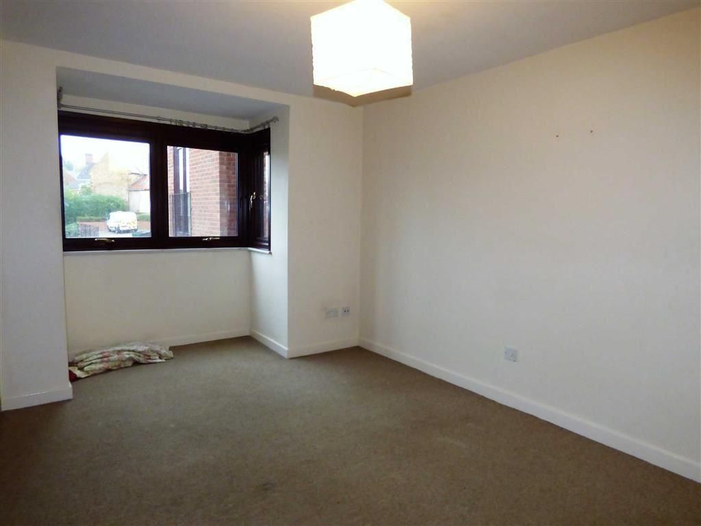 Property photo 3 of 6