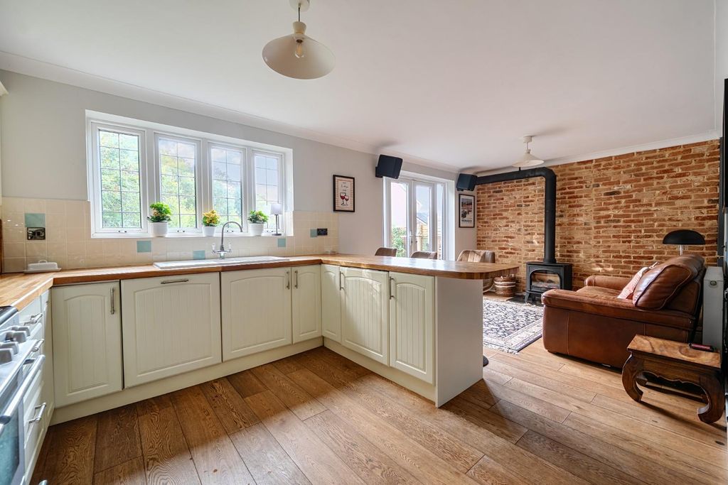 Property photo 2 of 18 11-1369212-4-68Ef8078E1826-11.Jpg