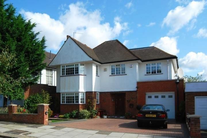 Property photo 1 of 12
