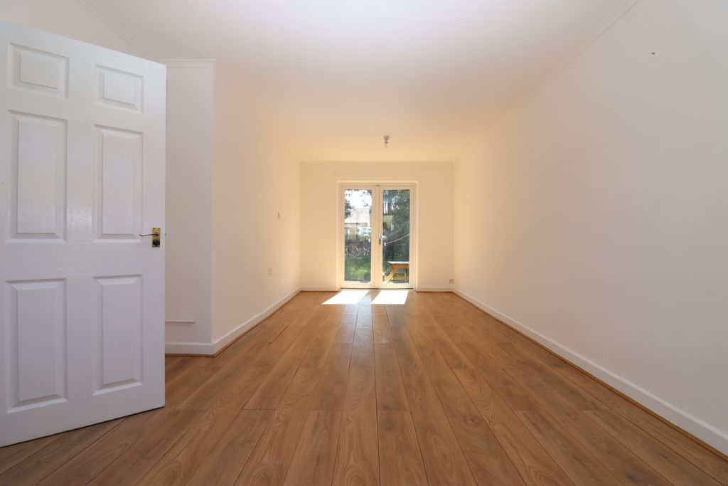 Property photo 2 of 10 Gallery