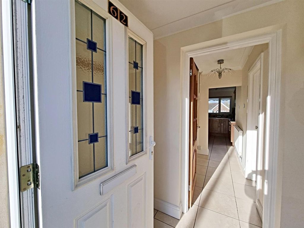 Property photo 2 of 20 Entrance Porch