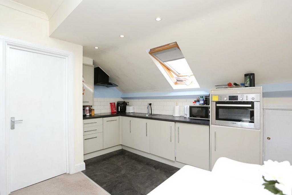 Property photo 3 of 13 C6Ed74Ac-Ed76-F011-B4cc-7Ced8d6cd050