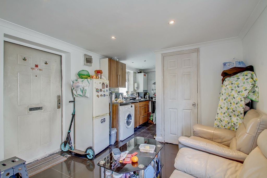 Additional image 17 of 6 bed end terrace house for saleNorthwood Gardens, Greenford UB6