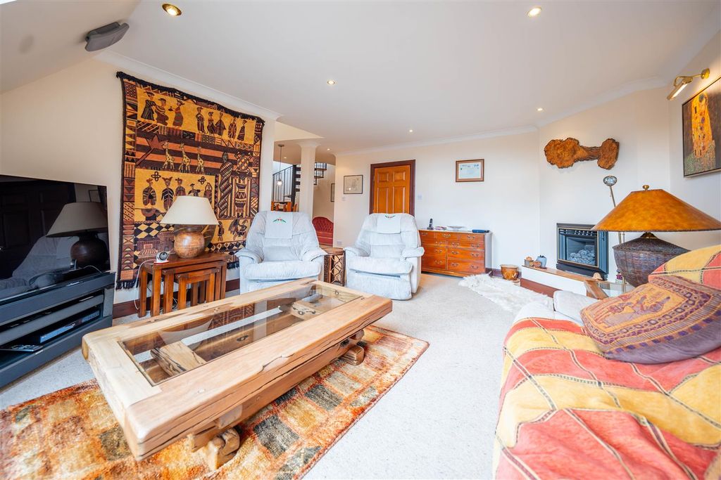 Property photo 3 of 42 Dsc01497-Hdr.Jpg