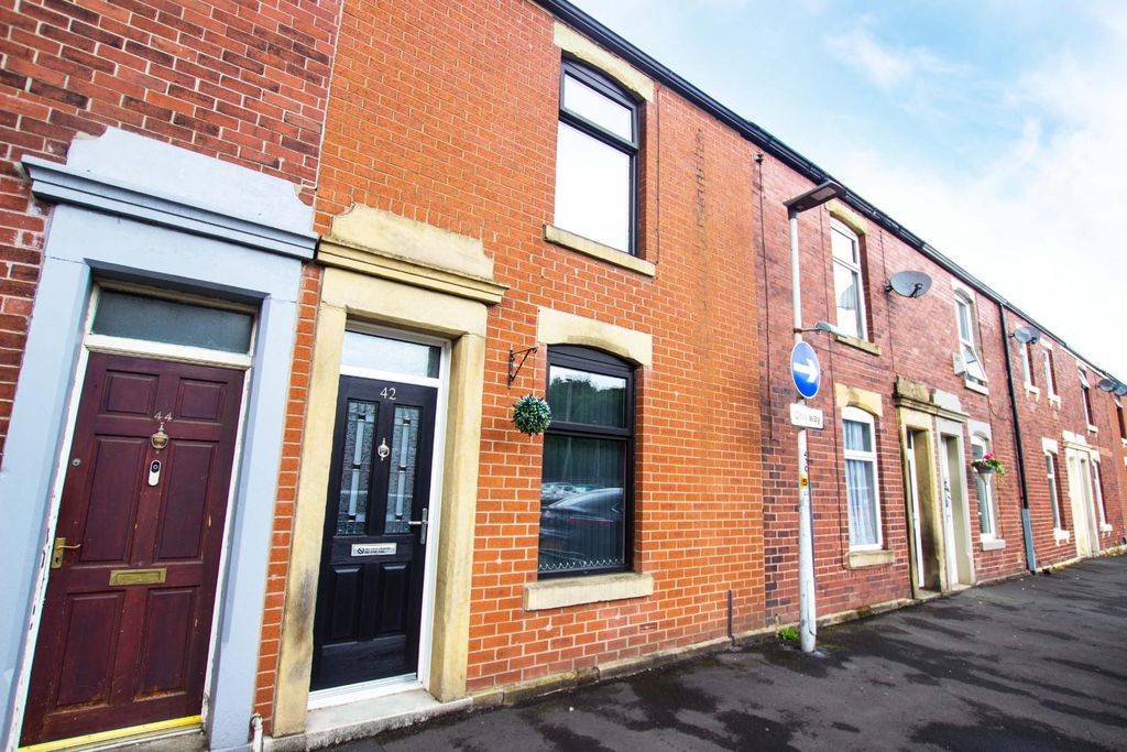 Property photo 3 of 12 Nuttall (12).Jpg