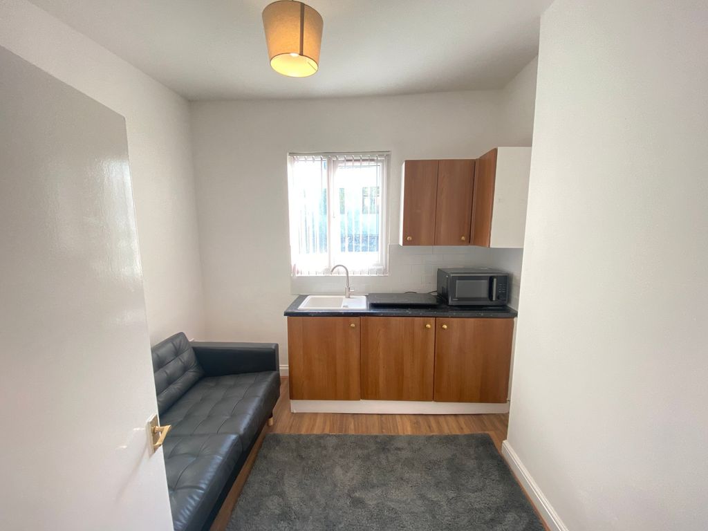 Property photo 3 of 16 Photo 2