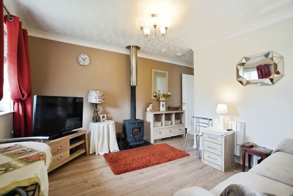 Property photo 2 of 19 Pbox-Img.Jpg