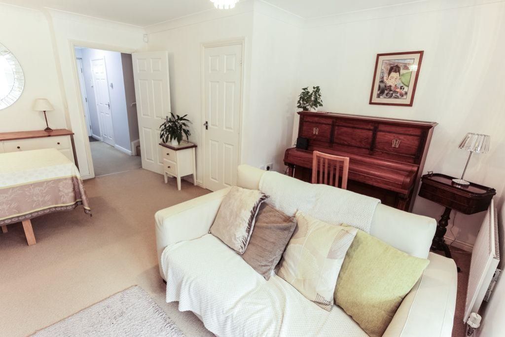 Property photo 3 of 13 Living Room 2