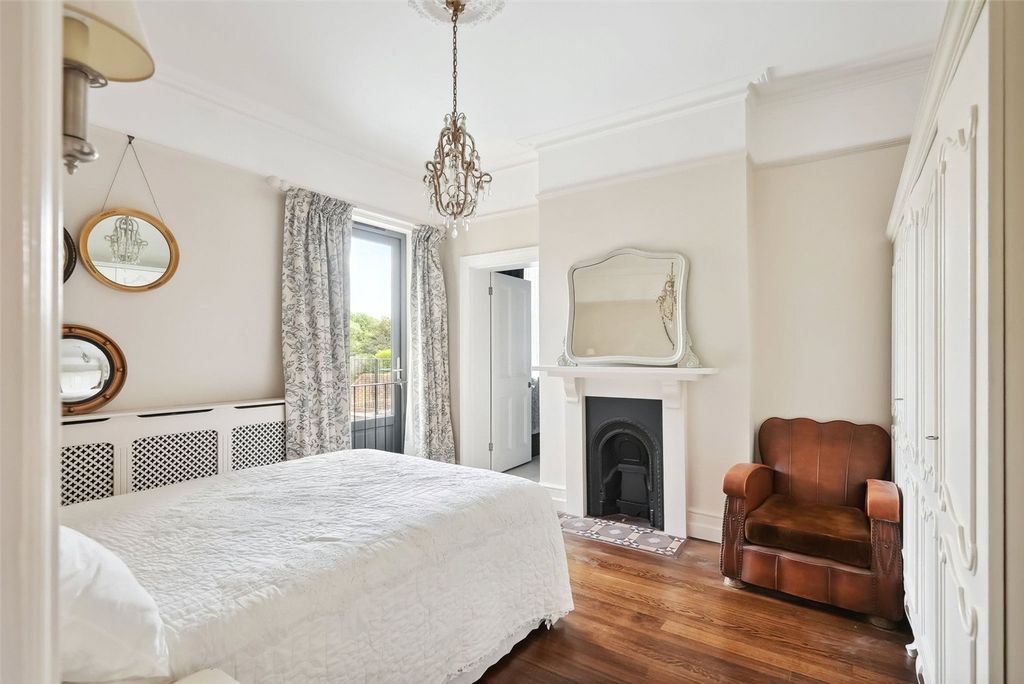 Additional image 16 of 6 bed semi-detached house for saleUxbridge Road, Hampton TW12