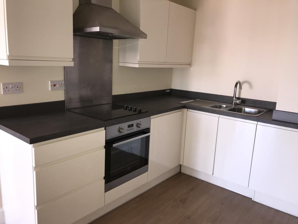 Property photo 1 of 7 Kitchen