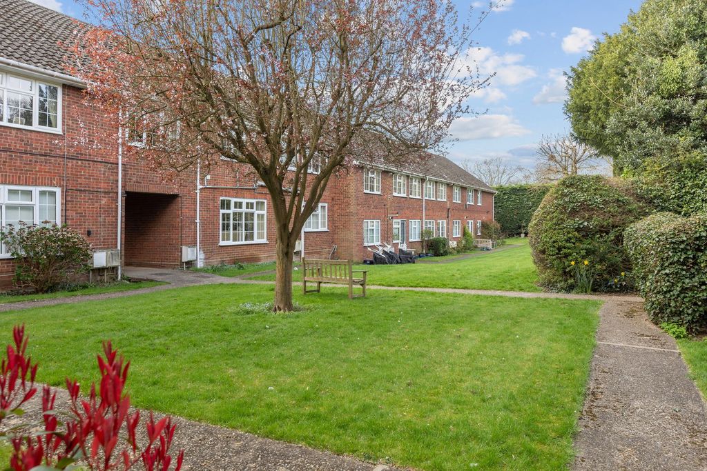 Property photo 2 of 10