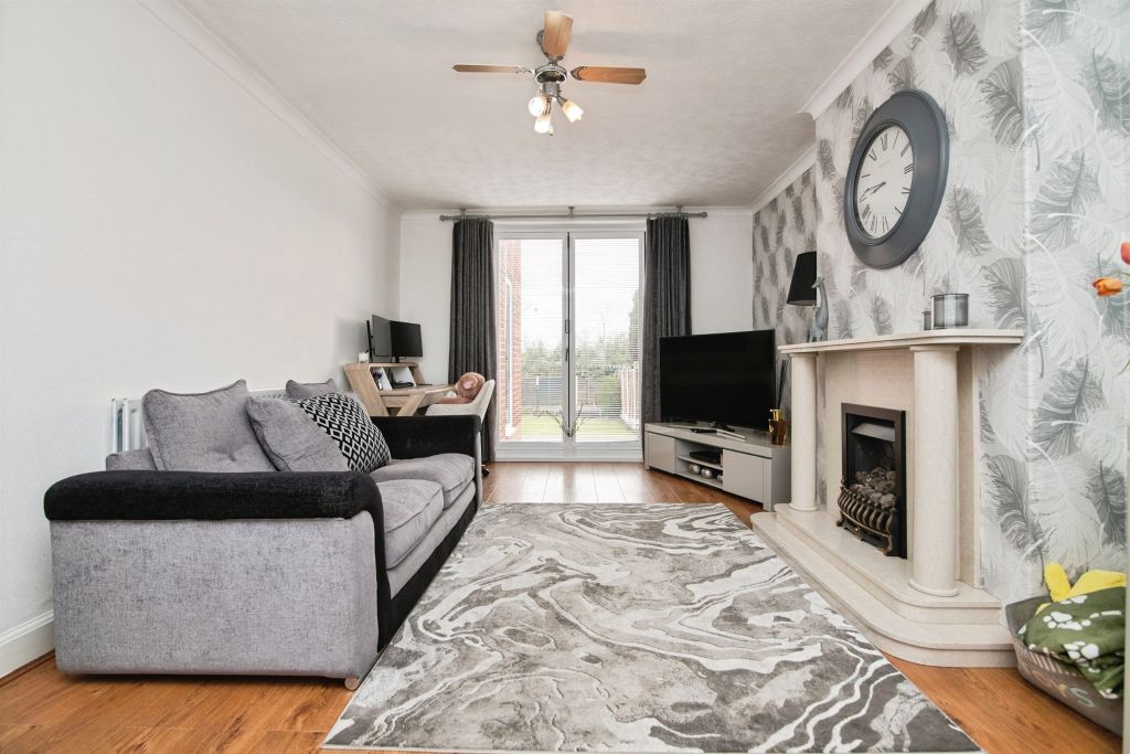 Property photo 3 of 19