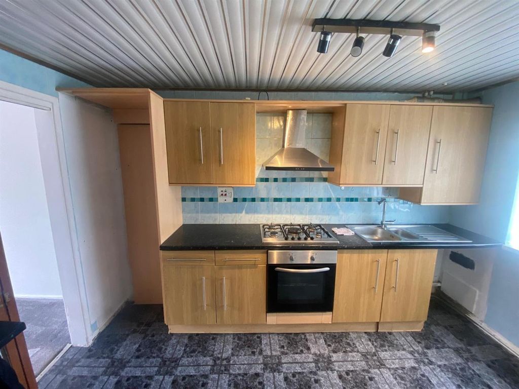 Property photo 2 of 13 Kitchen