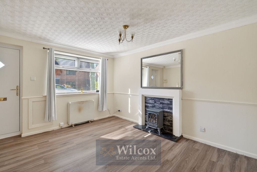 Property photo 2 of 21