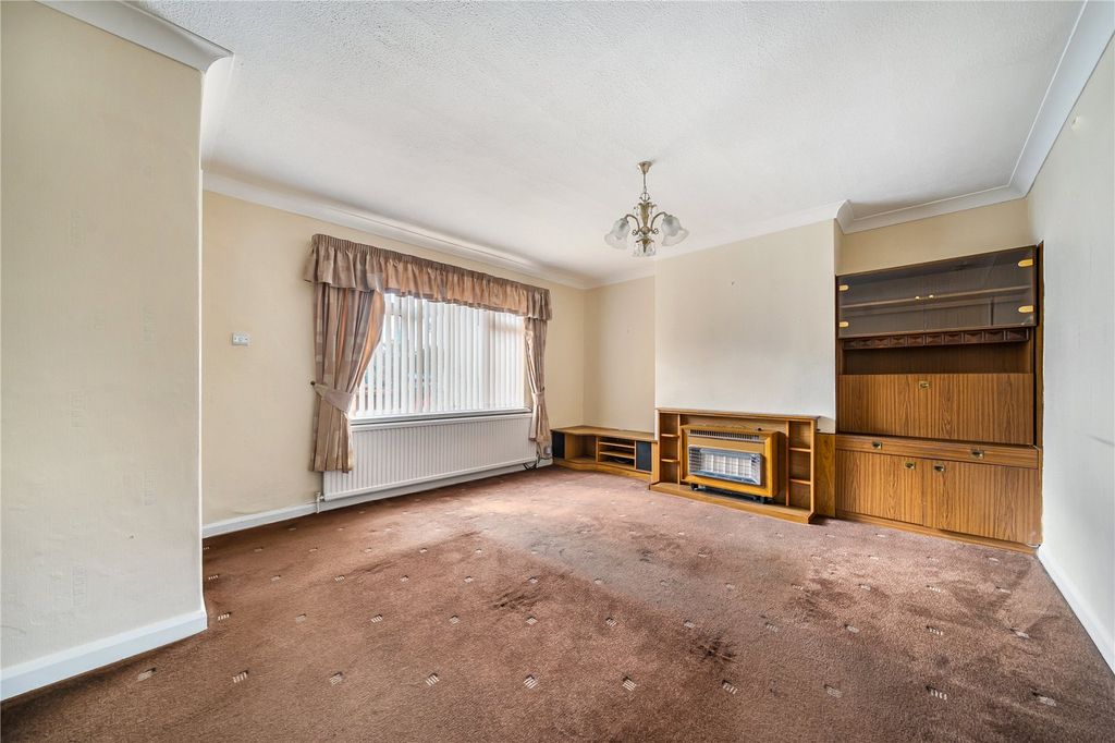 Property photo 2 of 17 Picture No. 06