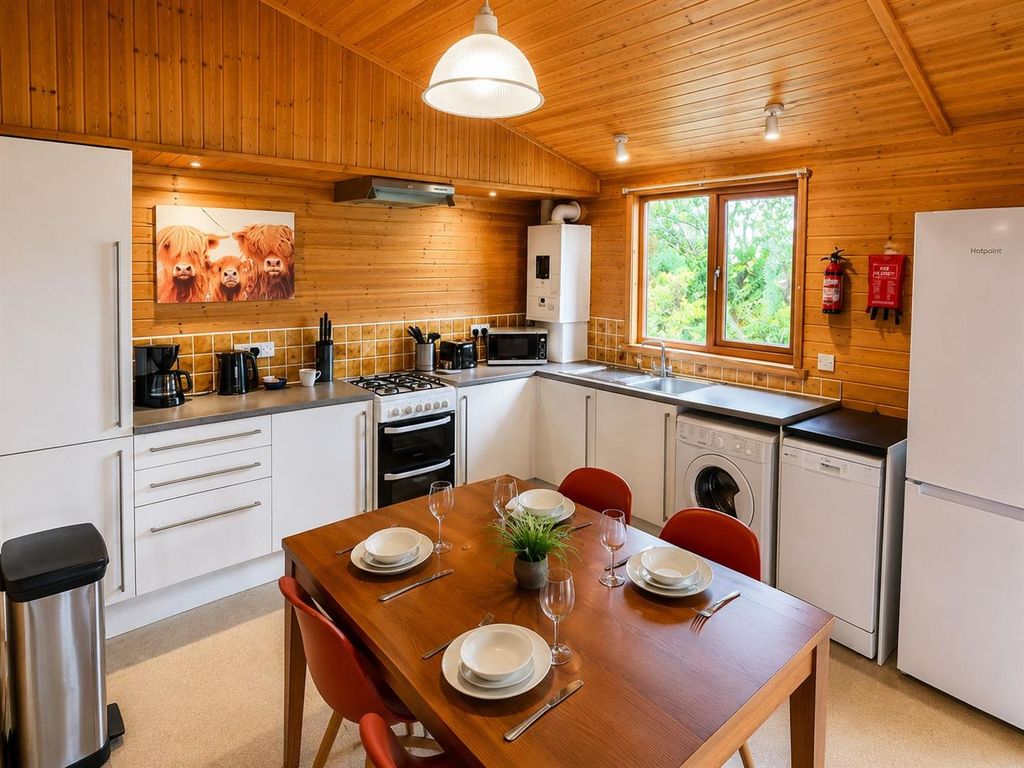 Property photo 3 of 7 K/D