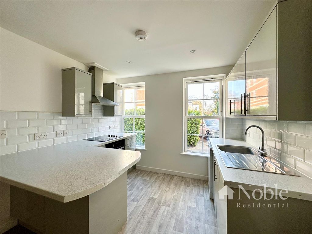 Property photo 2 of 10 Open Plan Living Kitchen Area