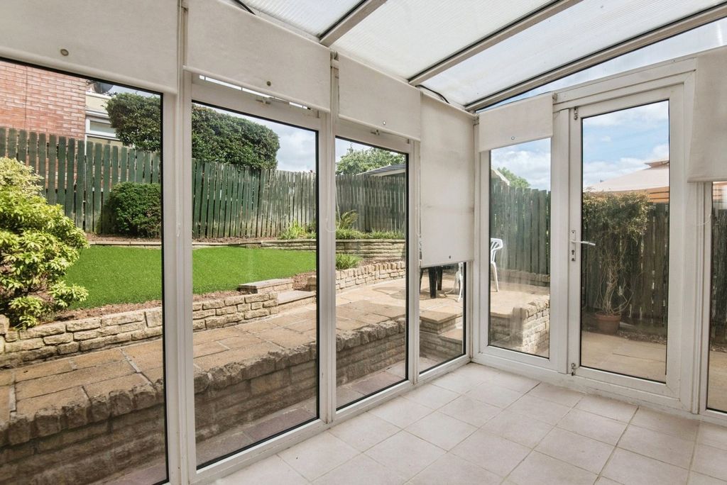 Property photo 2 of 17 Photo