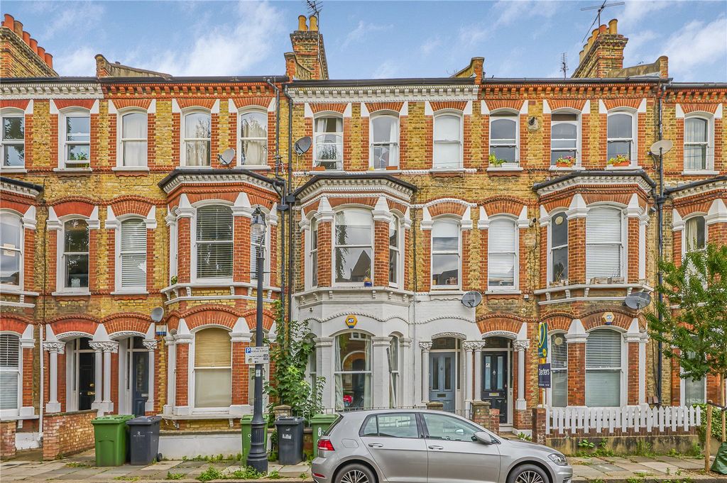 Property photo 2 of 13 Picture No. 15