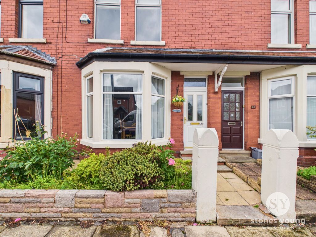 Property photo 1 of 24