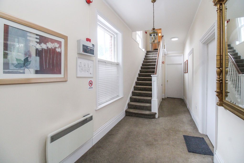 Property photo 2 of 9 Photo 10