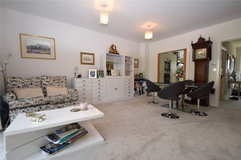 Property photo 3 of 16 Picture No. 51