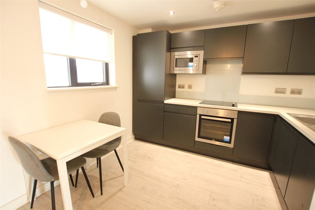 Property photo 3 of 13 Picture No. 02