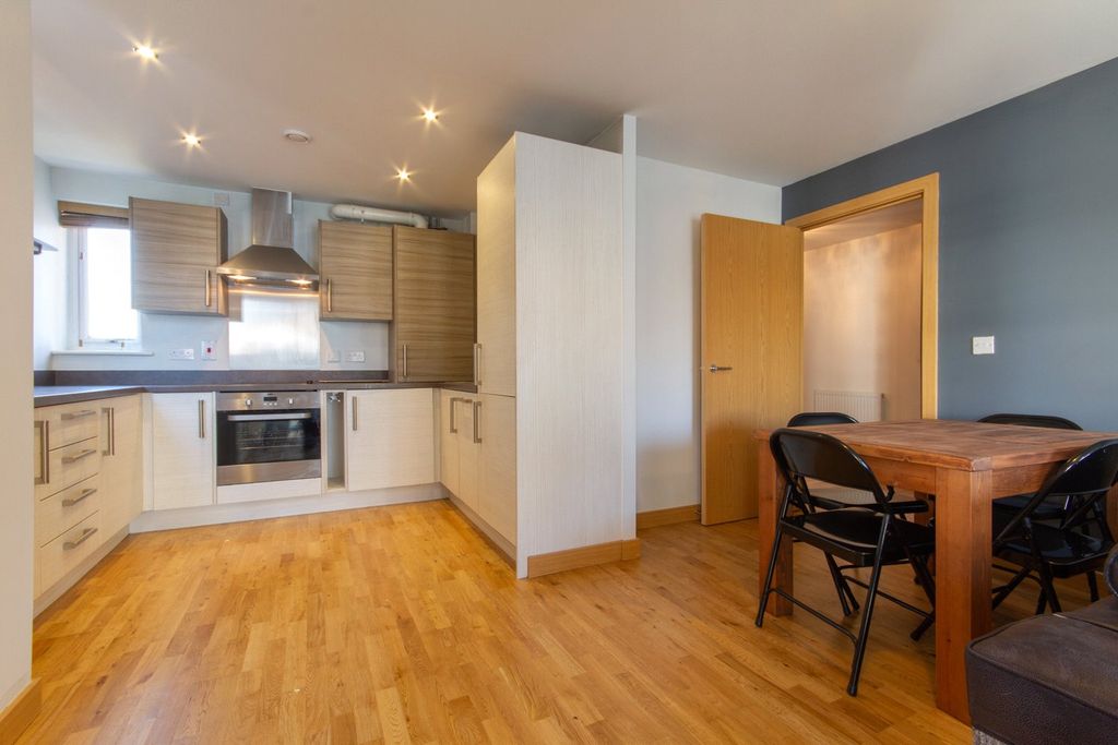 Property photo 3 of 8 Picture No. 05