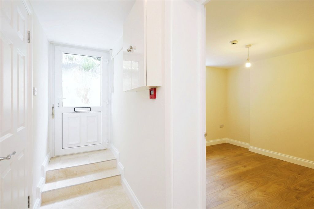 Property photo 3 of 14 Picture No. 07