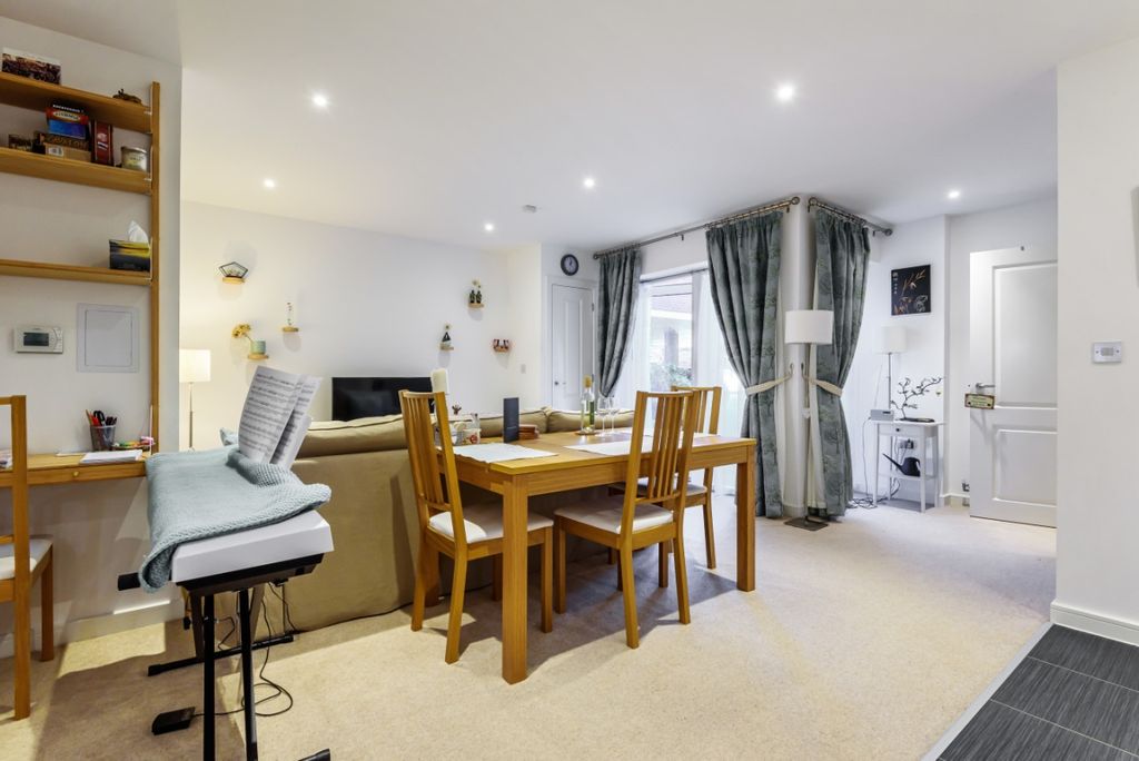 Property photo 1 of 6 792178 (2)
