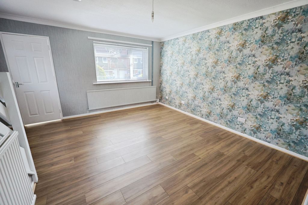 Property photo 2 of 12 Pbox-Img.Jpg